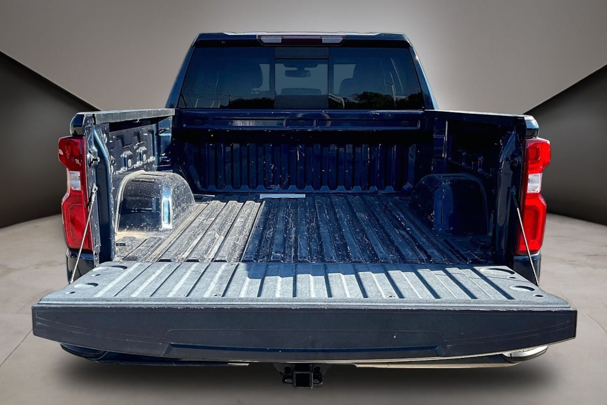 Chevrolet Silverado photo 7