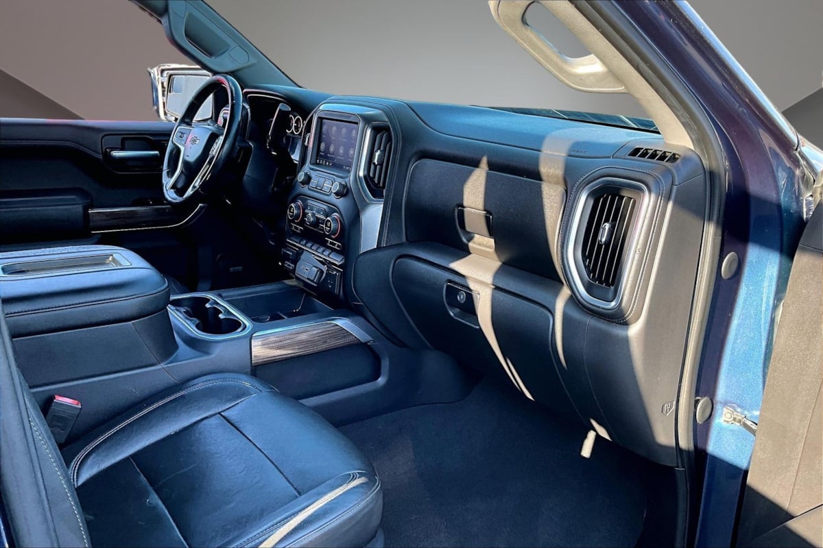 Chevrolet Silverado photo 26