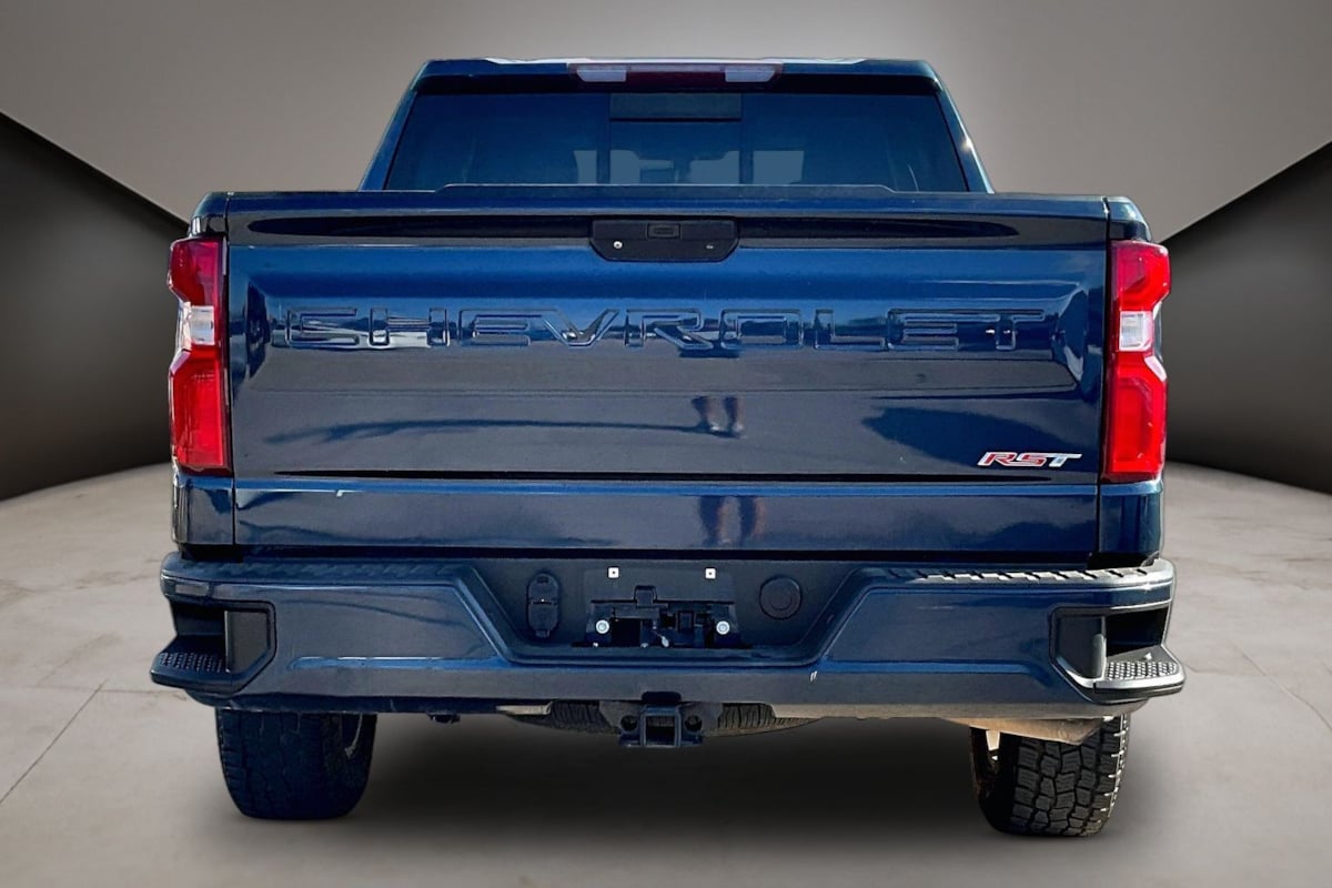 Chevrolet Silverado photo 5