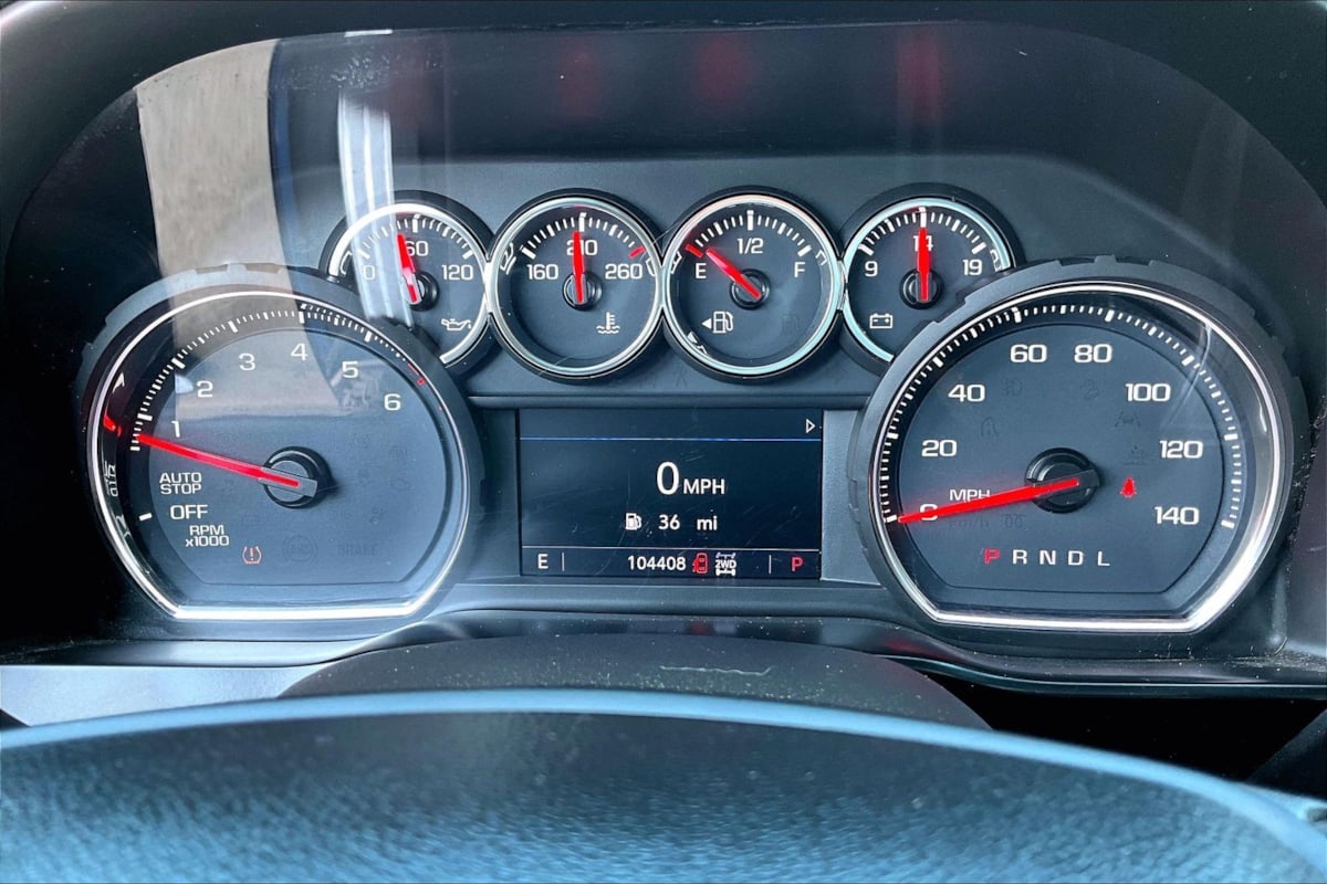 Chevrolet Silverado photo 13