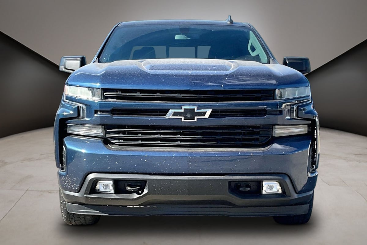 Chevrolet Silverado photo 3