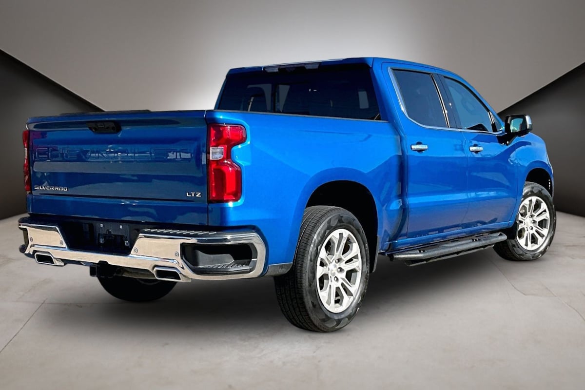 Chevrolet Silverado photo 6