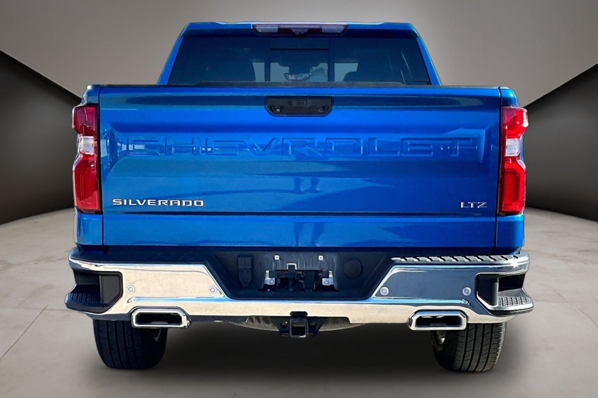 Chevrolet Silverado photo 5