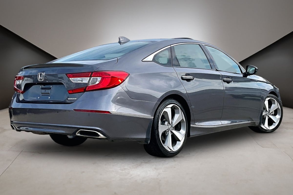 Honda Accord photo 6