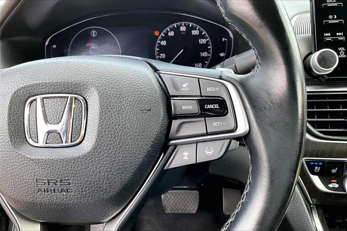 Honda Accord photo 11
