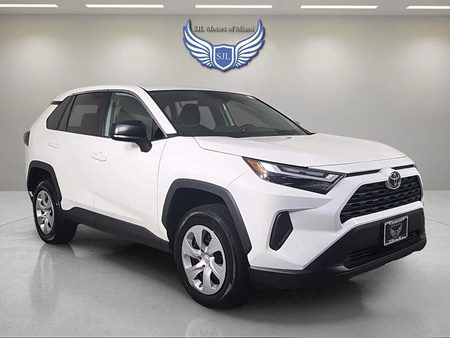 2024 Toyota RAV4 LE