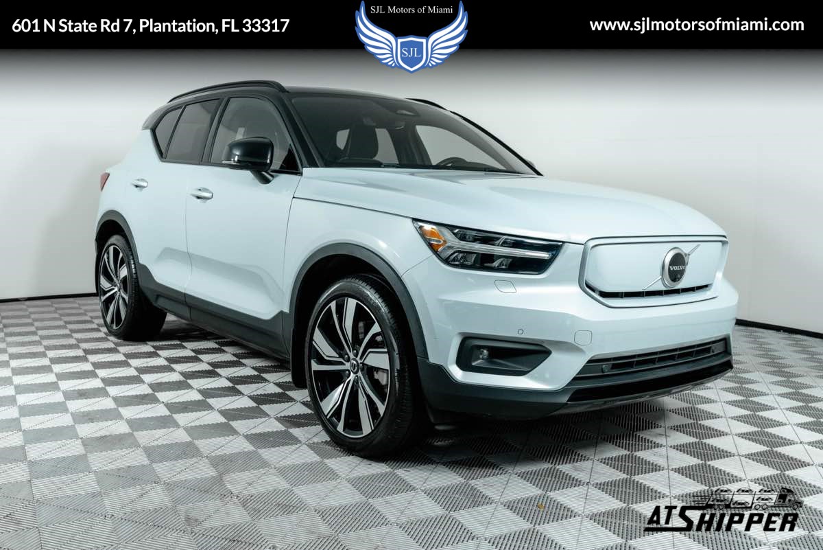 2021 Volvo XC40 