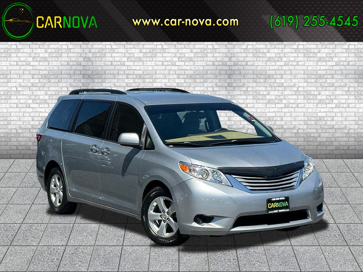 2015 Toyota Sienna LE