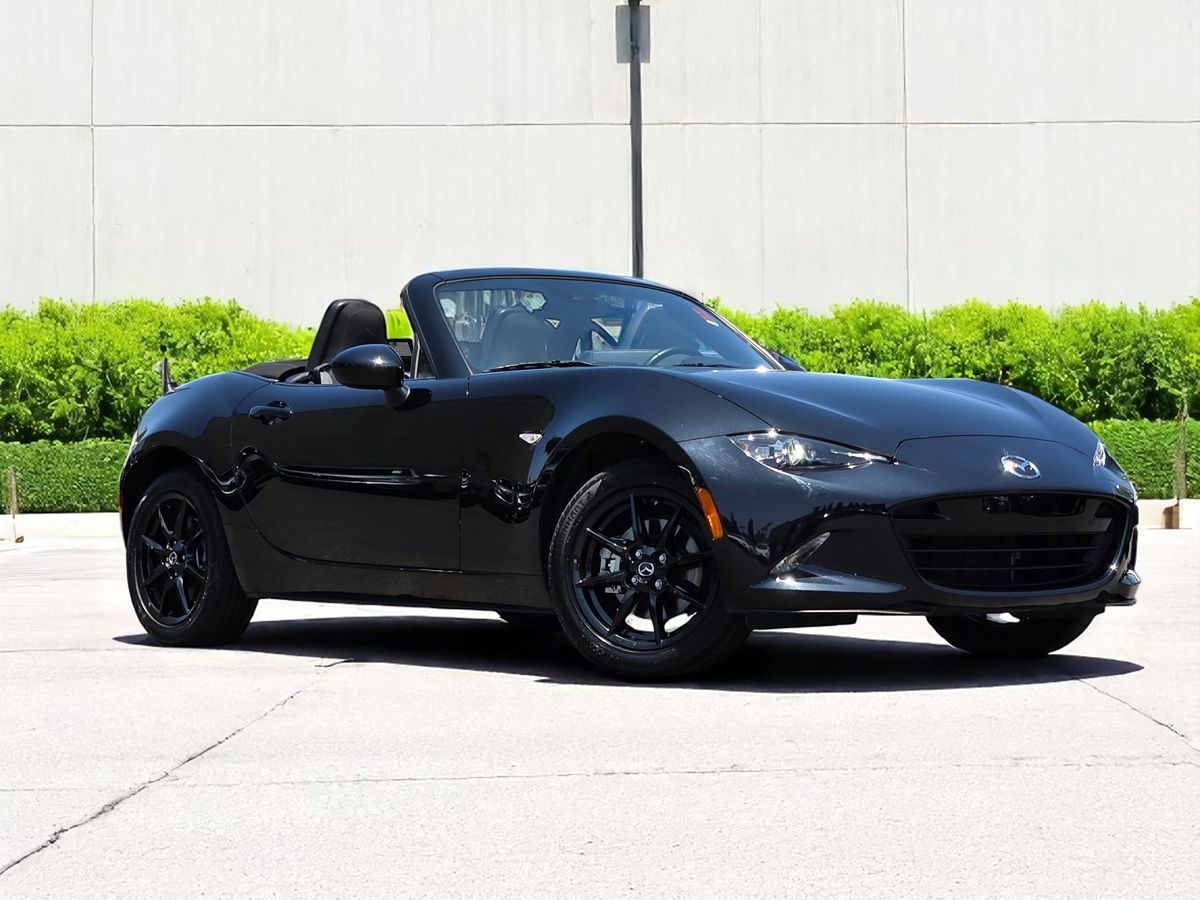 2022 Mazda MX-5 Miata Miata Sport photo 2