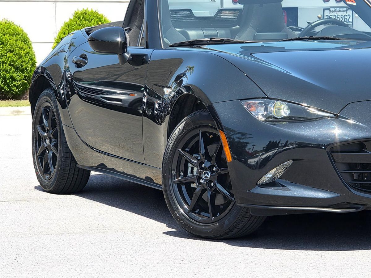 2022 Mazda MX-5 Miata Miata Sport photo 3