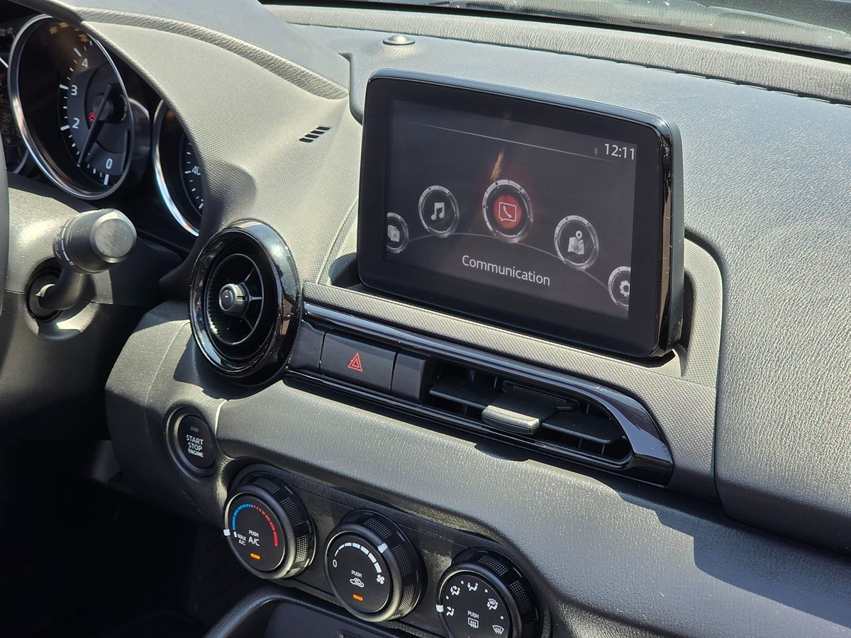 2022 Mazda MX-5 Miata Miata Sport photo 21