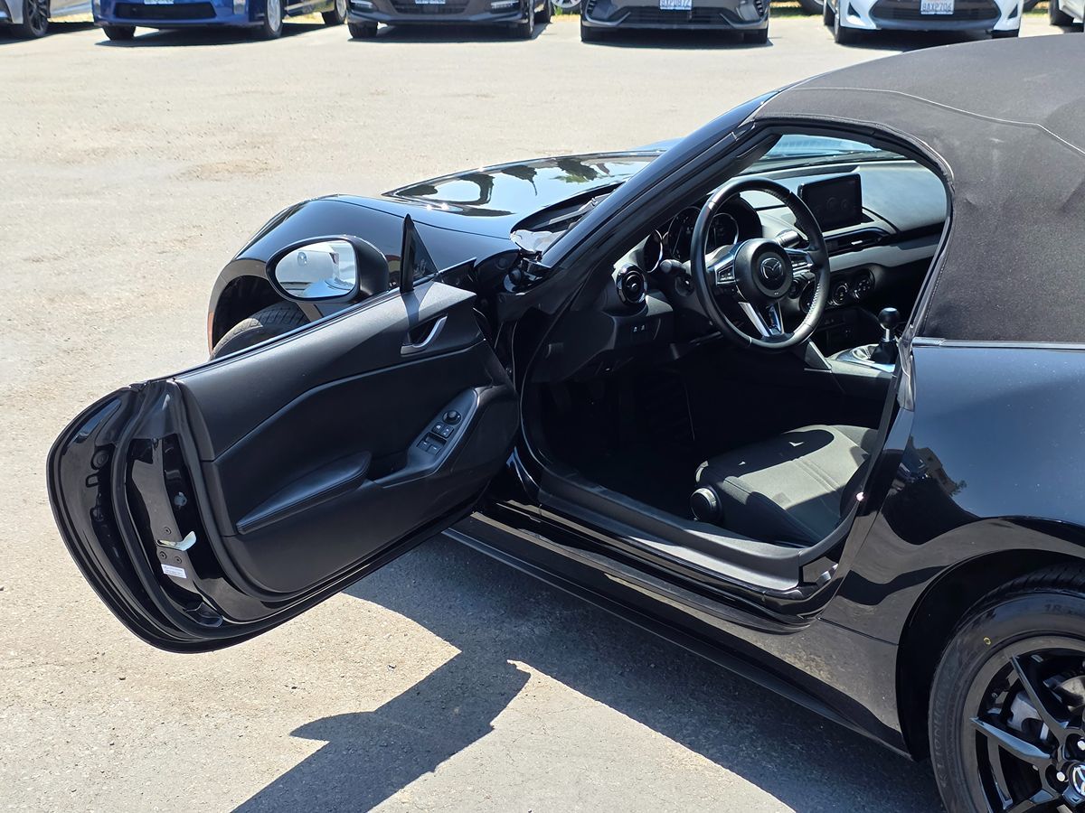 2022 Mazda MX-5 Miata Miata Sport photo 45