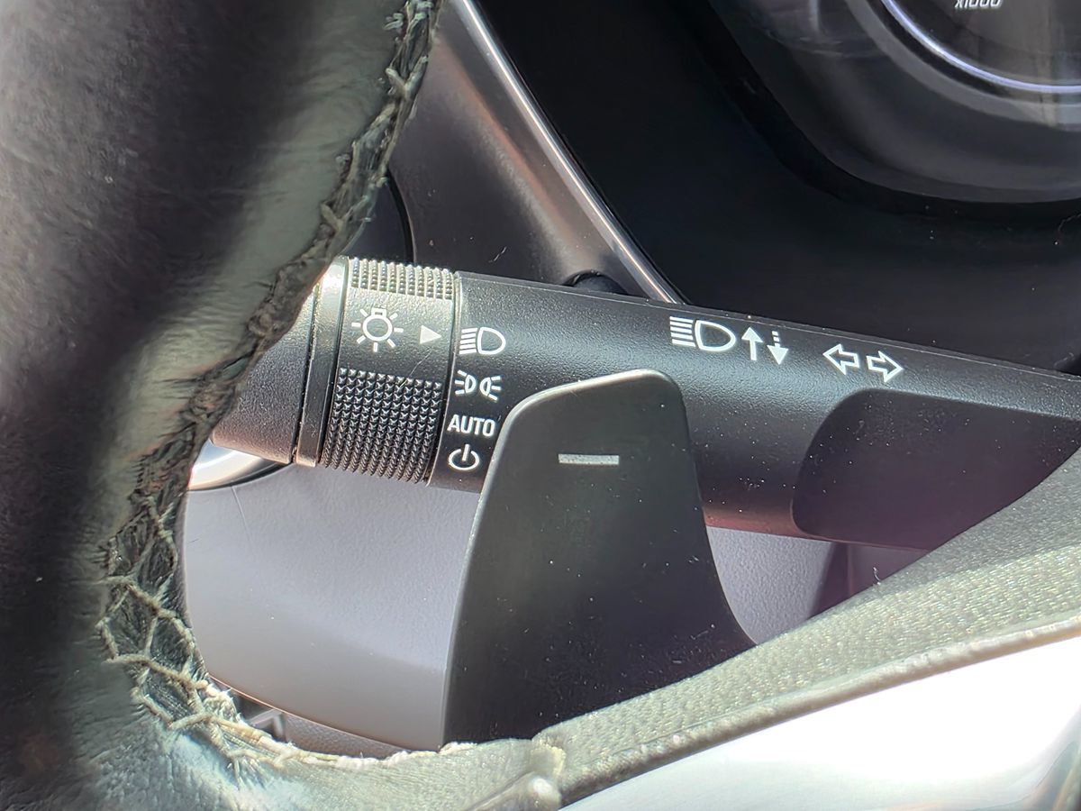 2016 Chevrolet Camaro 1LT photo 39