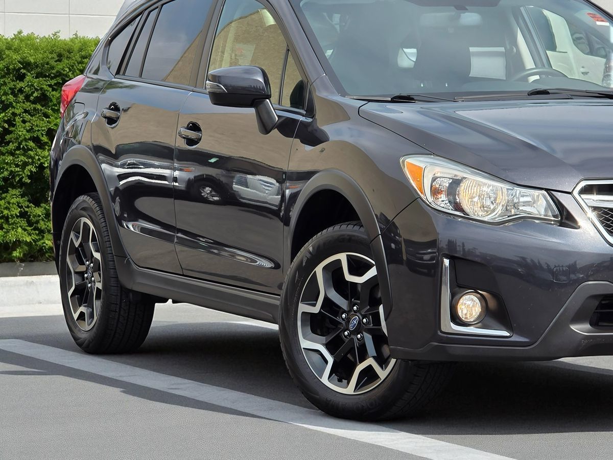 2017 Subaru Crosstrek Limited photo 3