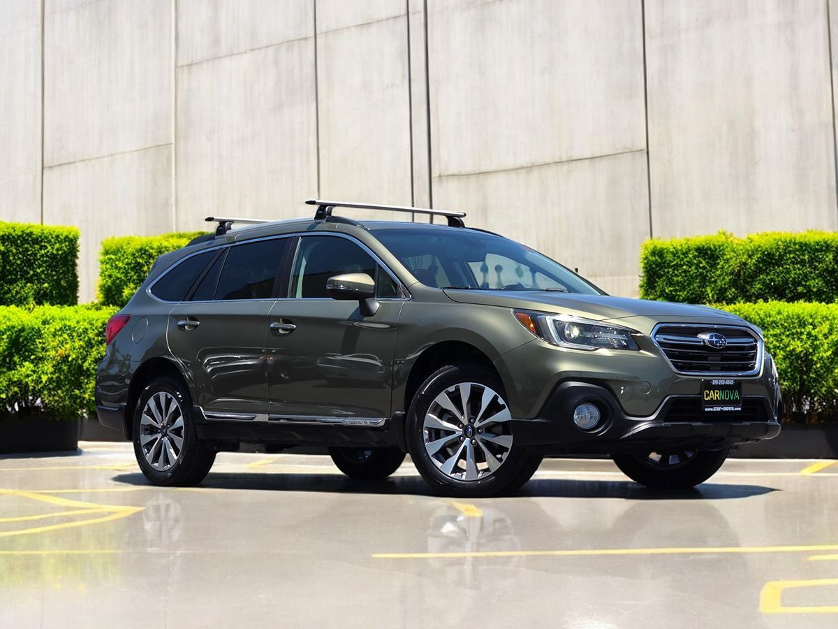 2019 Subaru Outback Touring photo 2