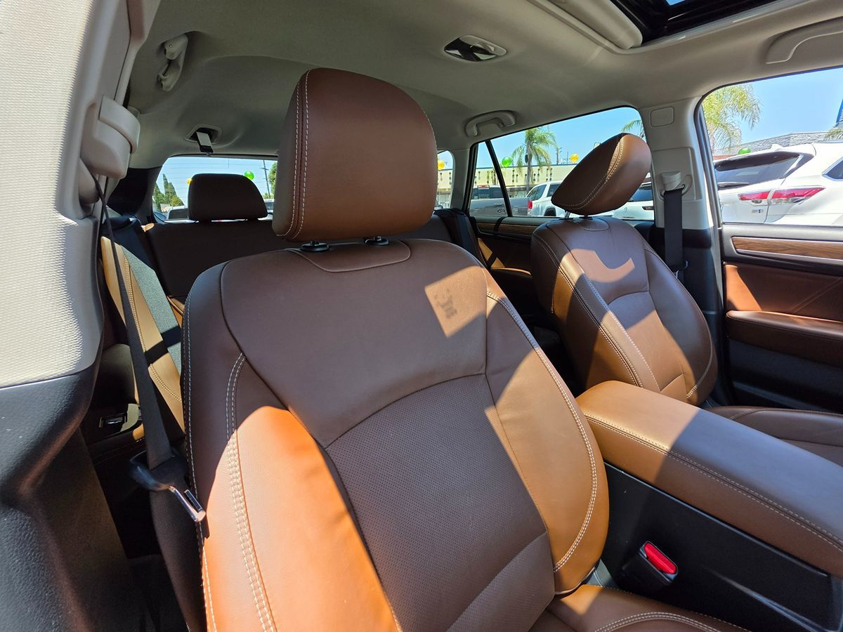 2019 Subaru Outback Touring photo 16