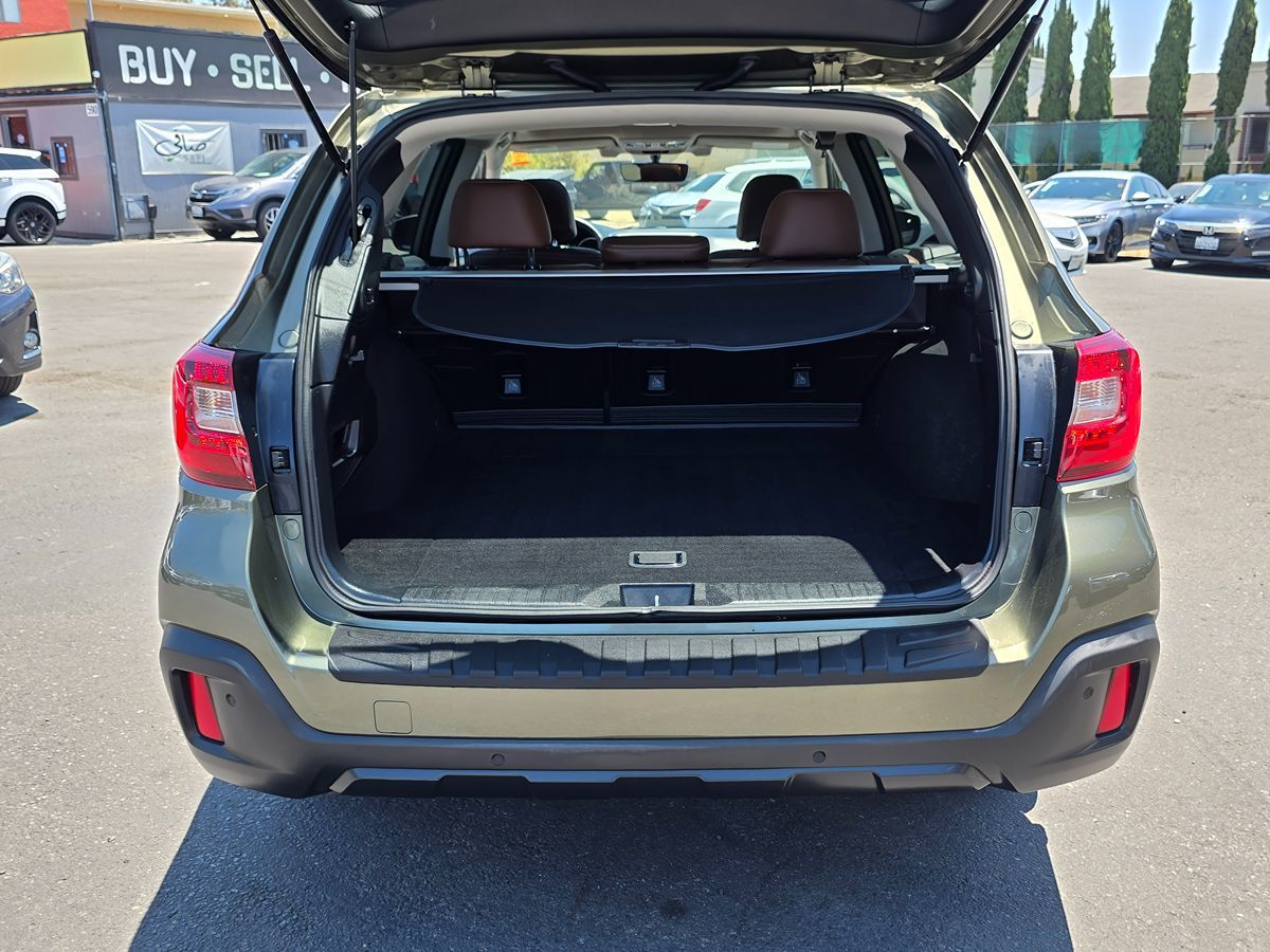 2019 Subaru Outback Touring photo 18