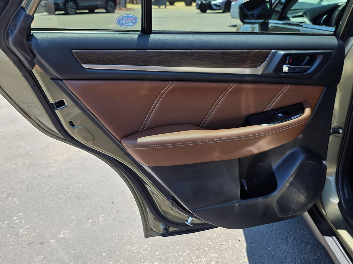 2019 Subaru Outback Touring photo 29