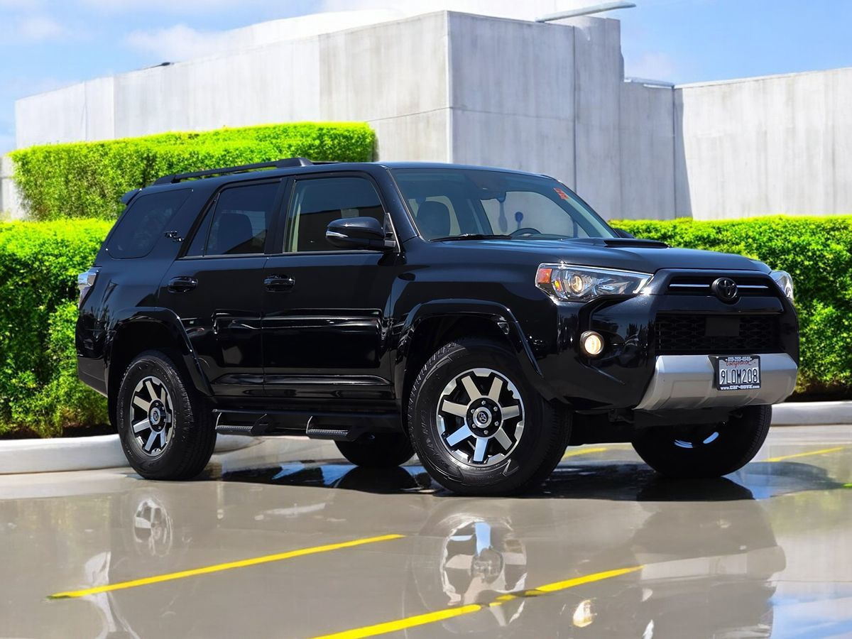 2020 Toyota 4Runner TRD Premium 4WD photo 2