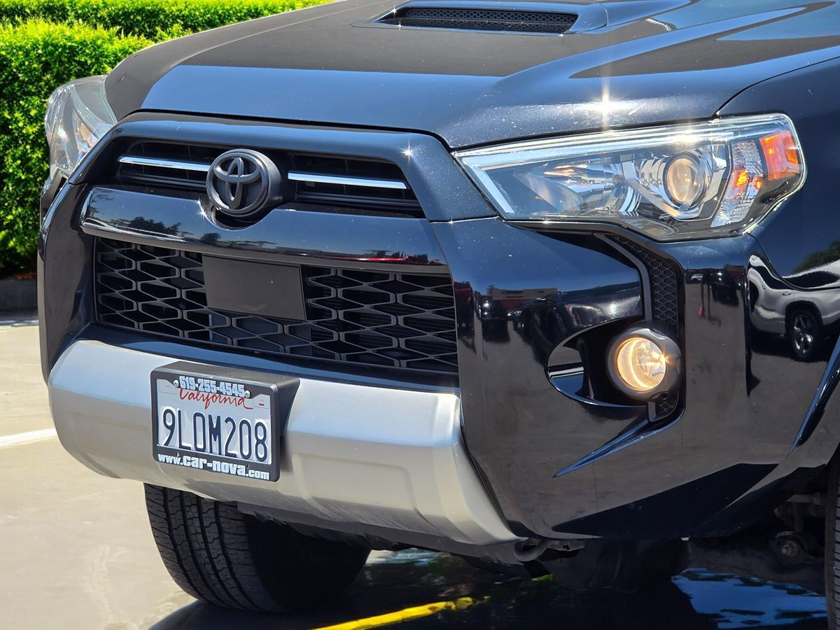 2020 Toyota 4Runner TRD Premium 4WD photo 8