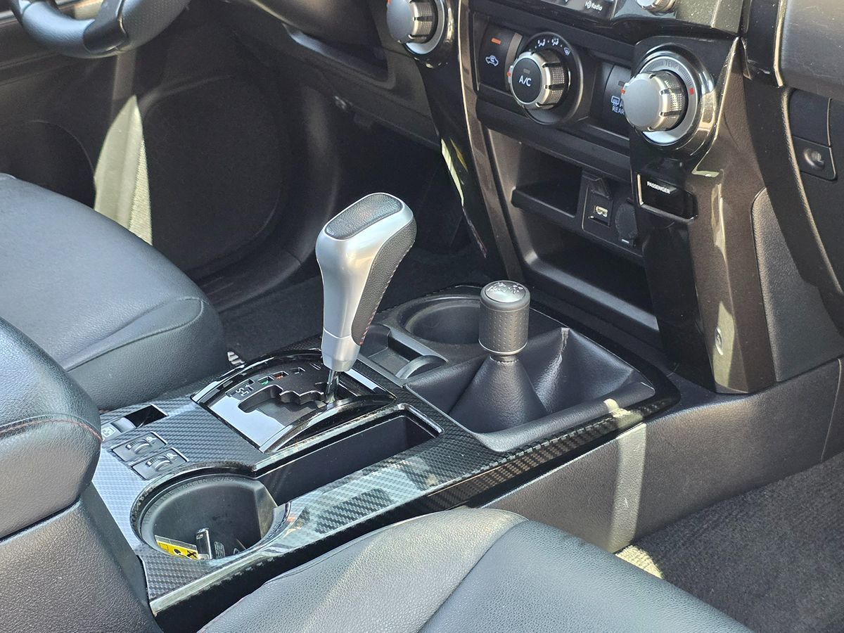 2020 Toyota 4Runner TRD Premium 4WD photo 17