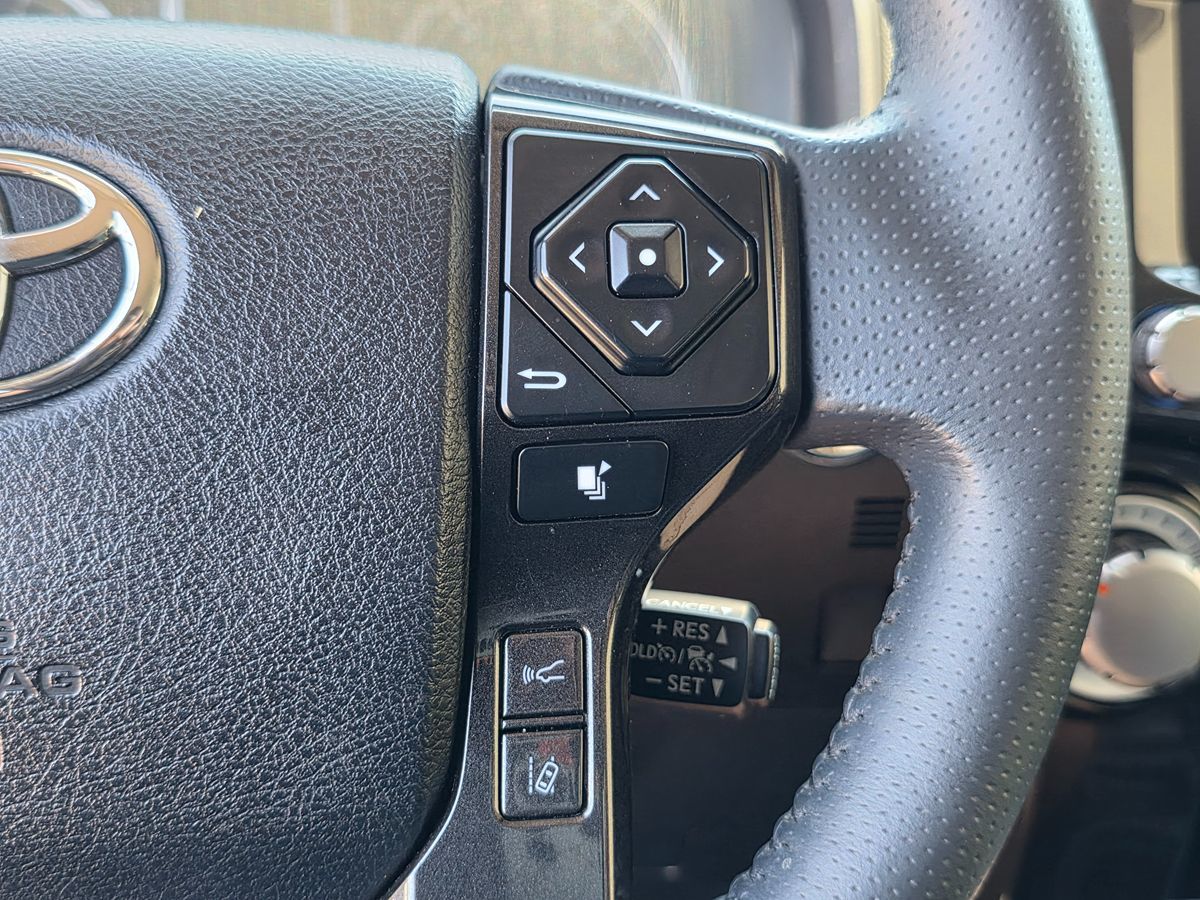 2020 Toyota 4Runner TRD Premium 4WD photo 35