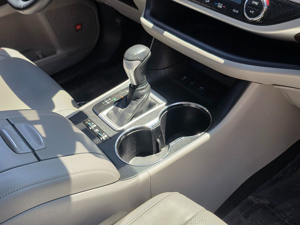 2015 Toyota Highlander Hybrid Limited photo 15