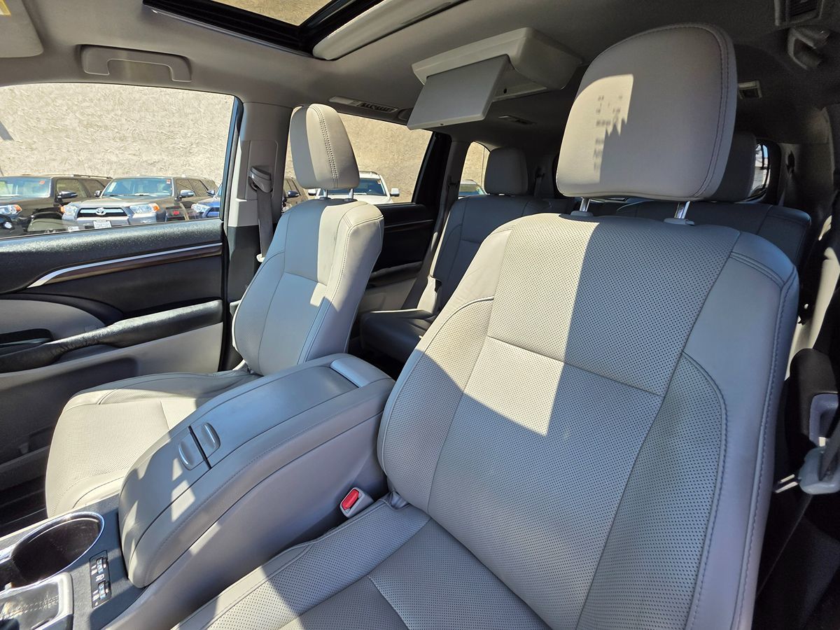2015 Toyota Highlander Hybrid Limited photo 21