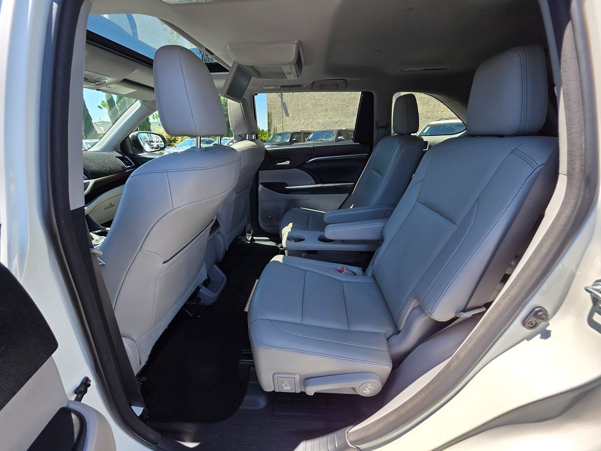 2015 Toyota Highlander Hybrid Limited photo 23