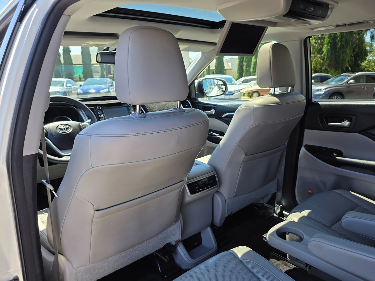 2015 Toyota Highlander Hybrid Limited photo 25