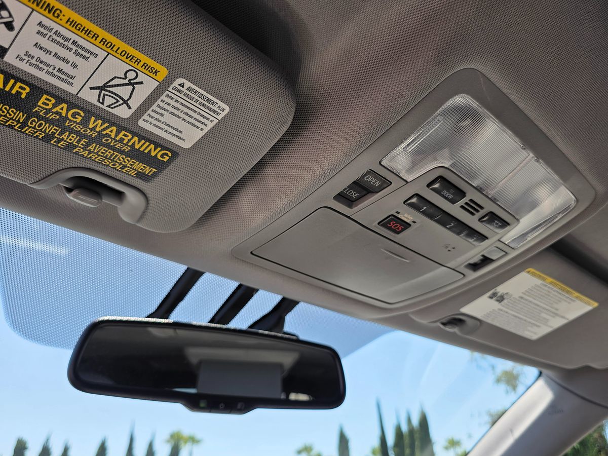 2015 Toyota Highlander Hybrid Limited photo 42