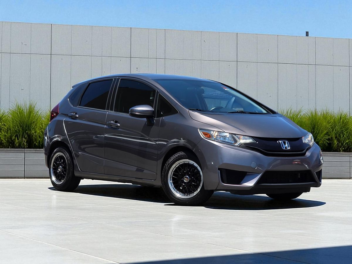 2017 Honda Fit LX photo 2