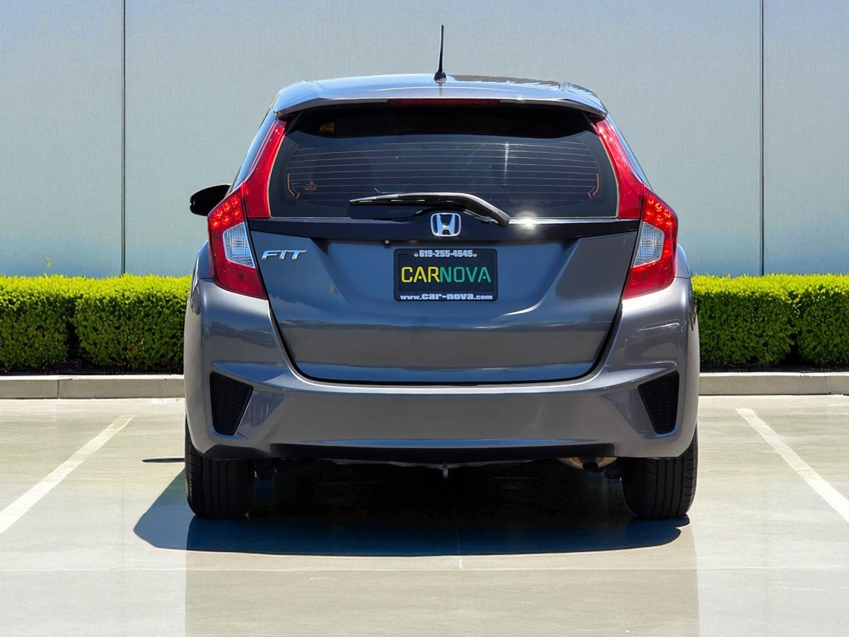 2017 Honda Fit LX photo 11