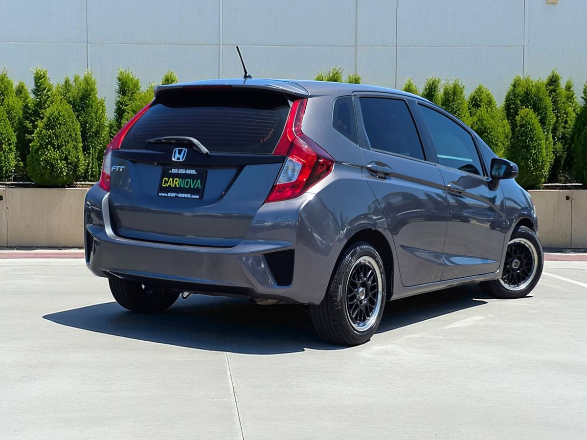 2017 Honda Fit LX photo 12