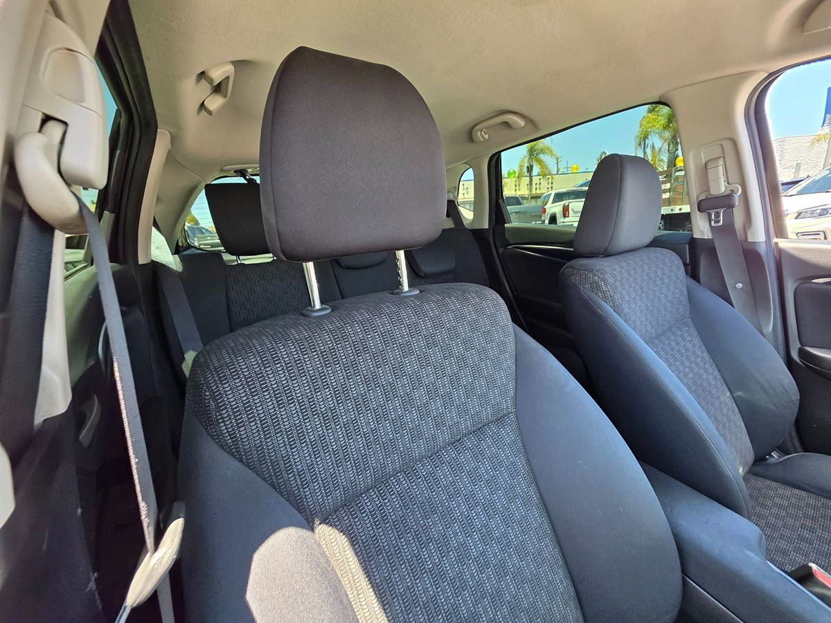 2017 Honda Fit LX photo 16
