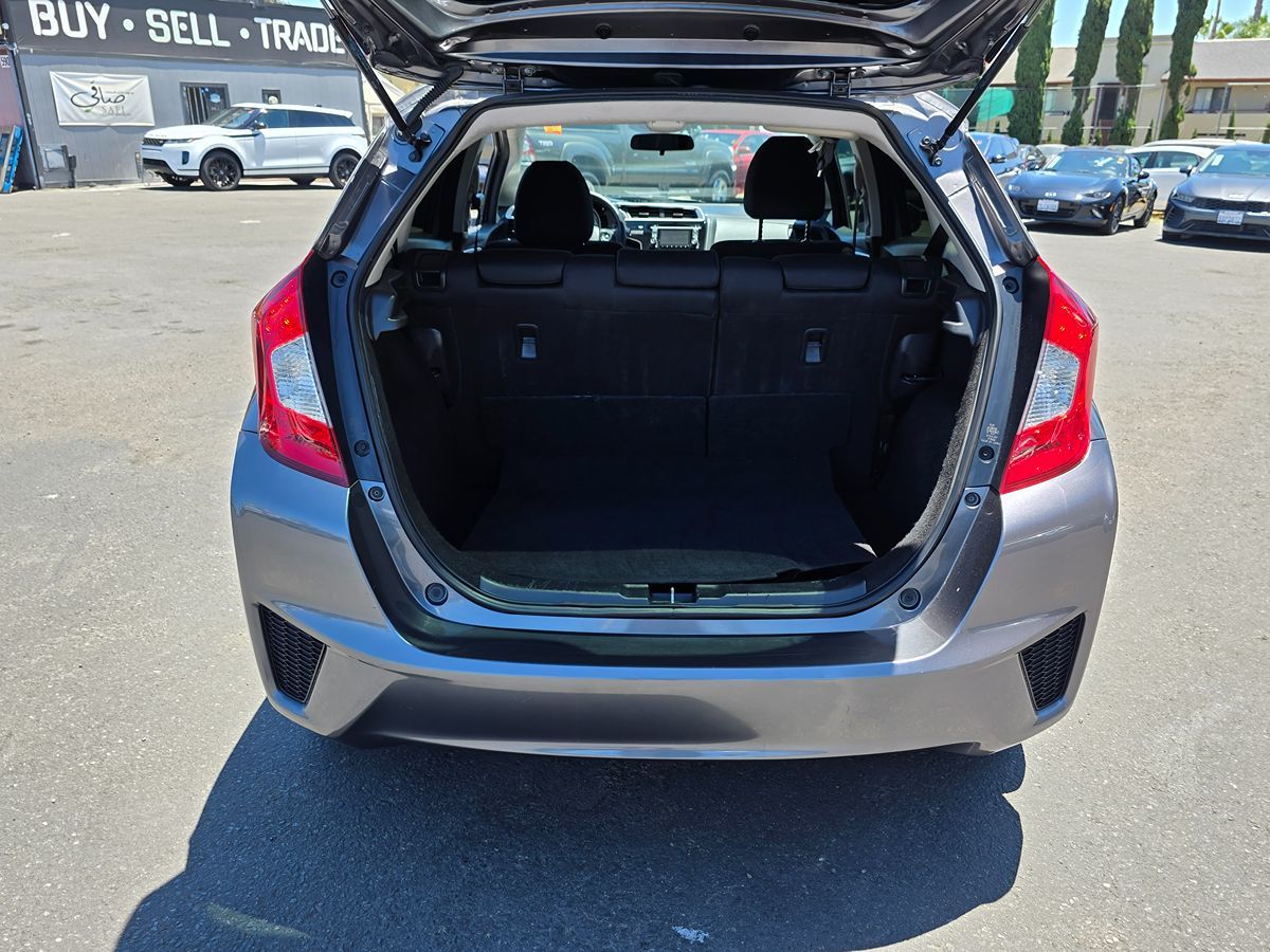 2017 Honda Fit LX photo 18