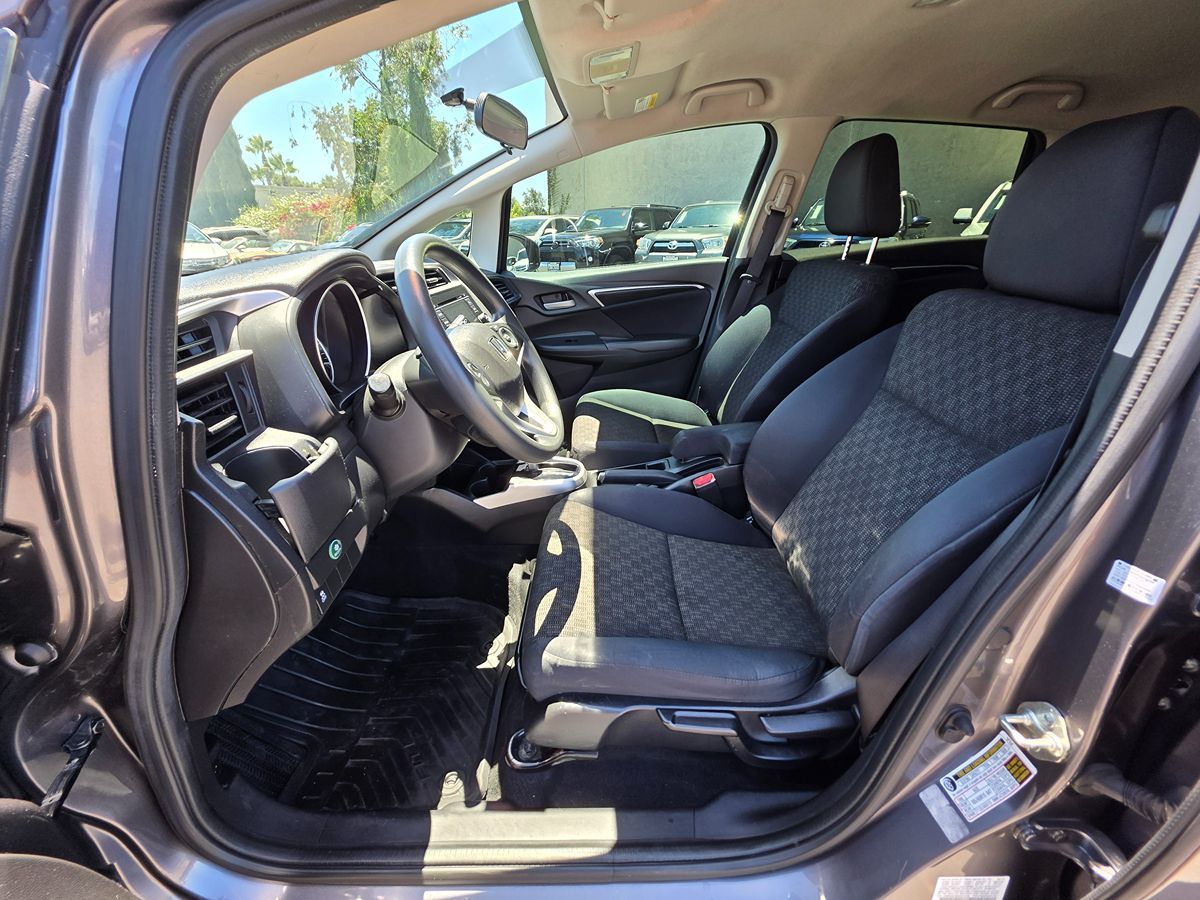 2017 Honda Fit LX photo 21