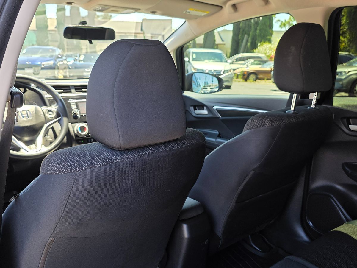 2017 Honda Fit LX photo 25