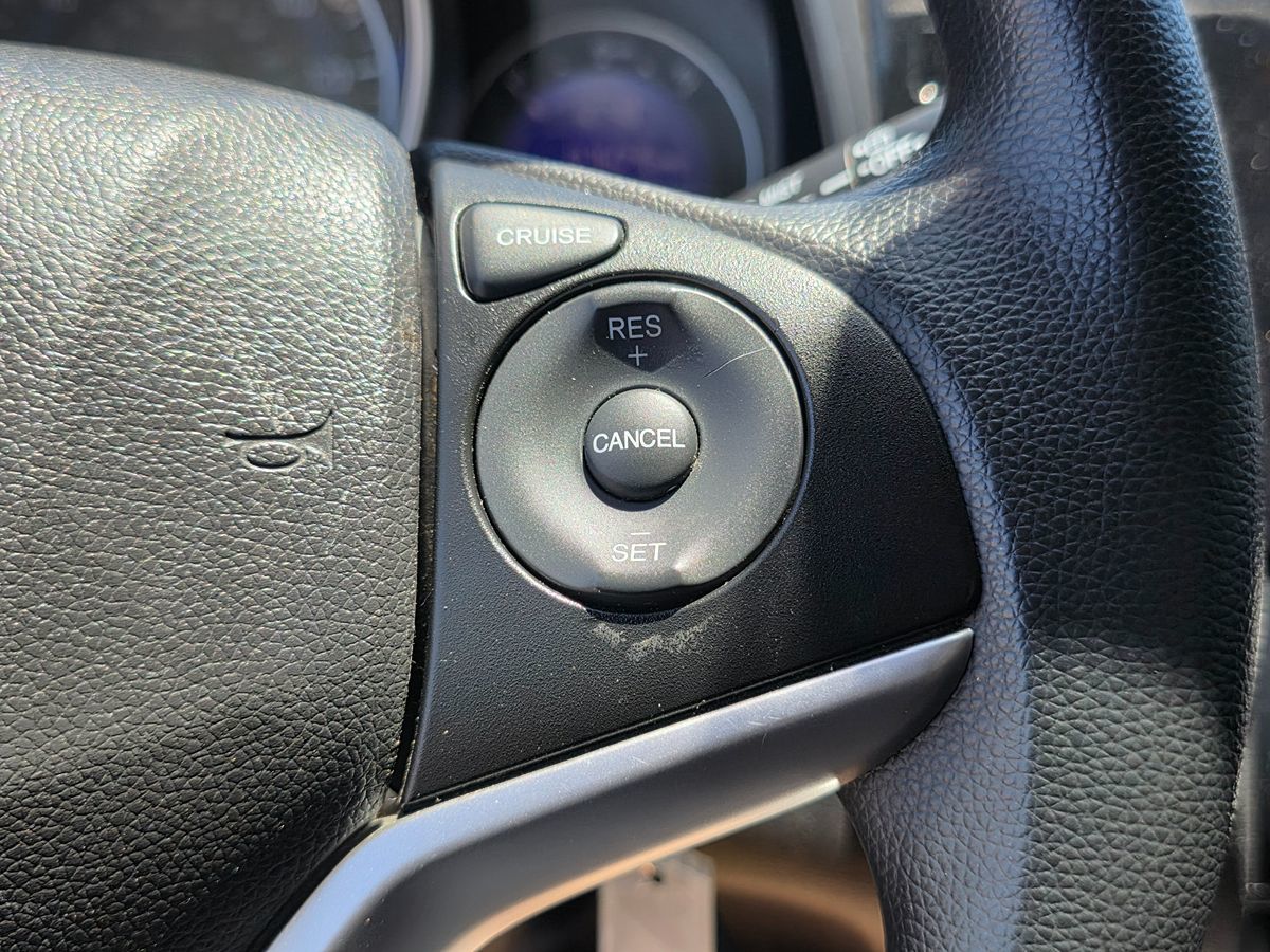 2017 Honda Fit LX photo 32