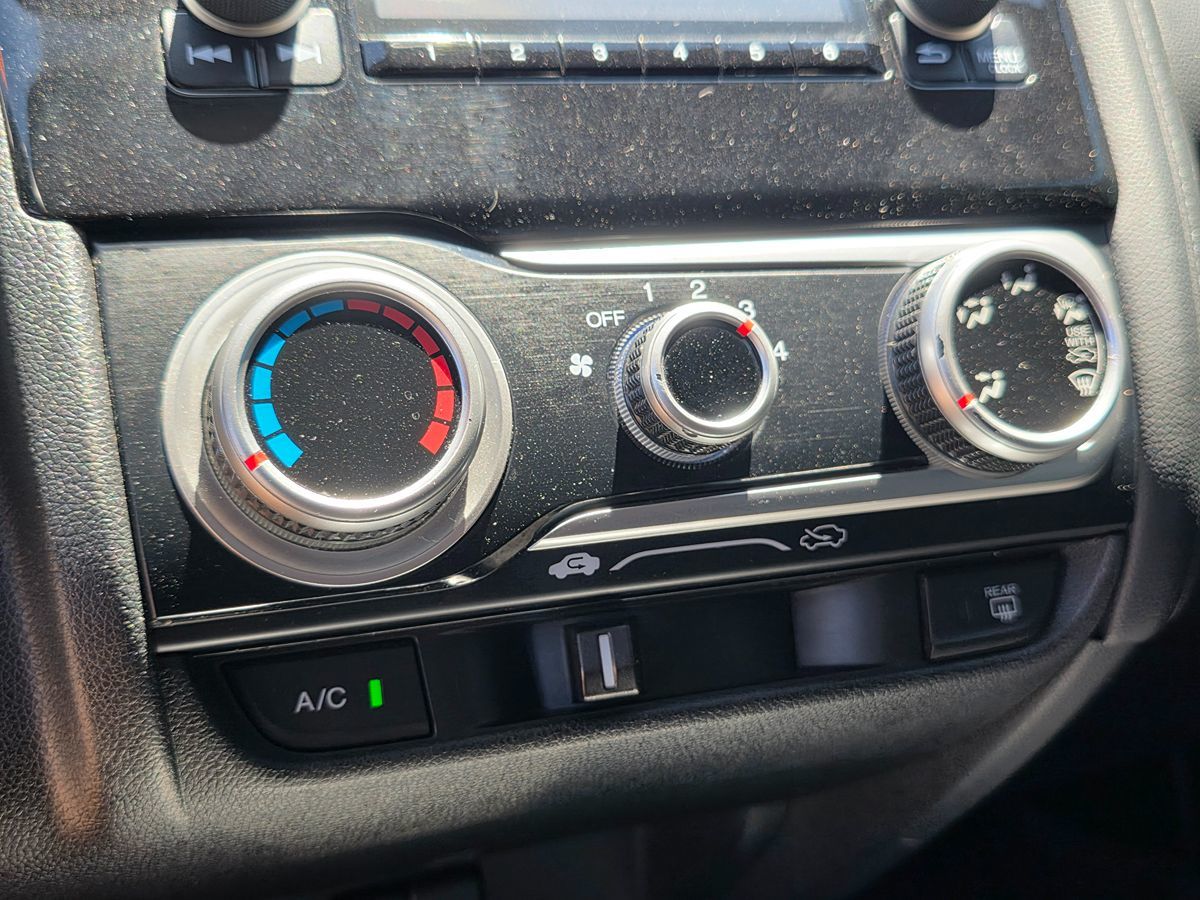 2017 Honda Fit LX photo 35