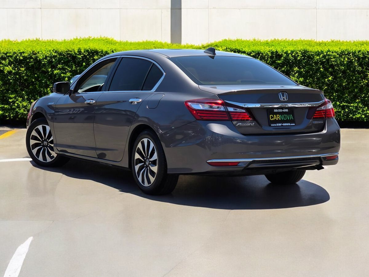2017 Honda Accord Hybrid EX-L photo 9