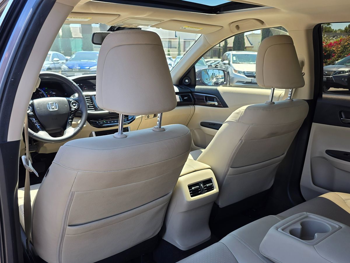 2017 Honda Accord Hybrid EX-L photo 27