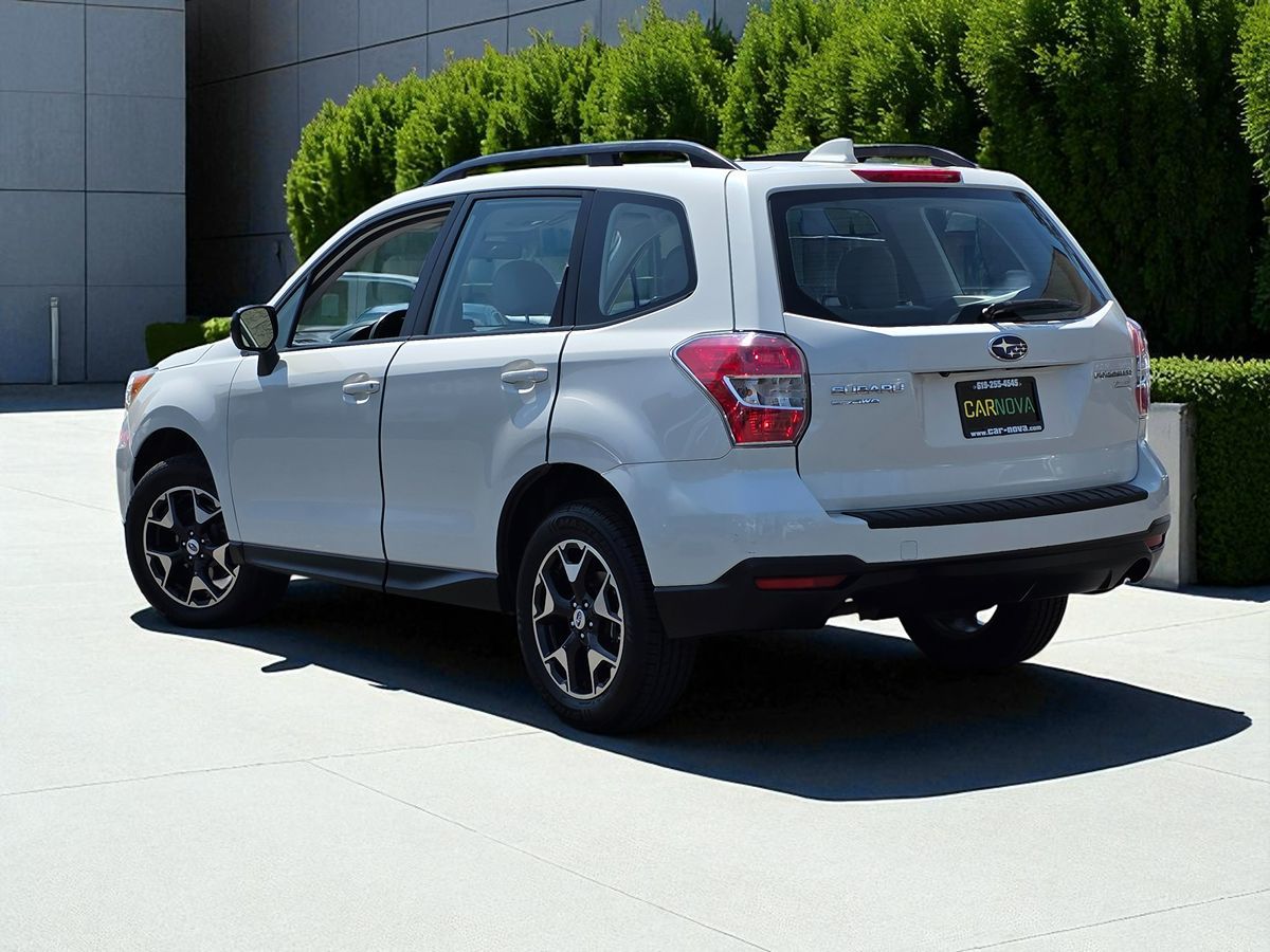 2016 Subaru Forester 2.5i photo 7