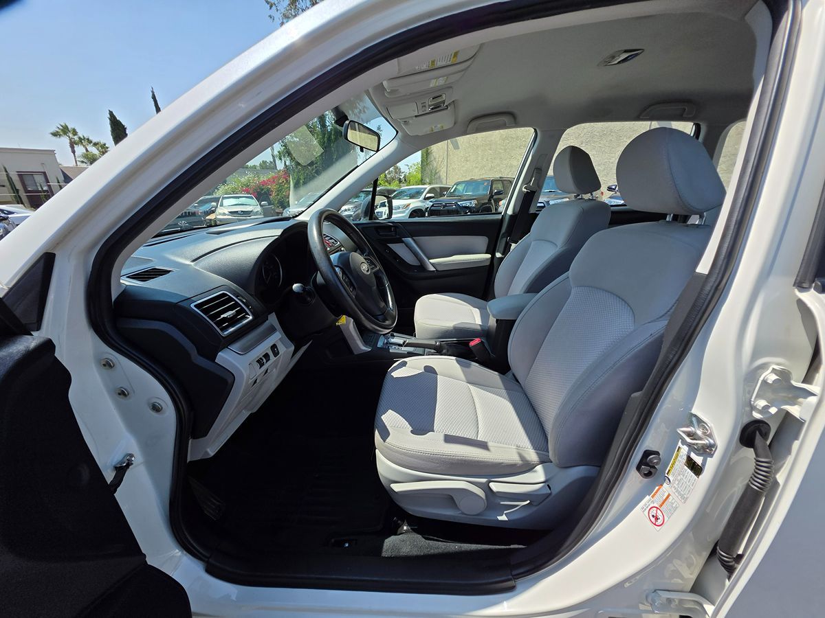 2016 Subaru Forester 2.5i photo 18