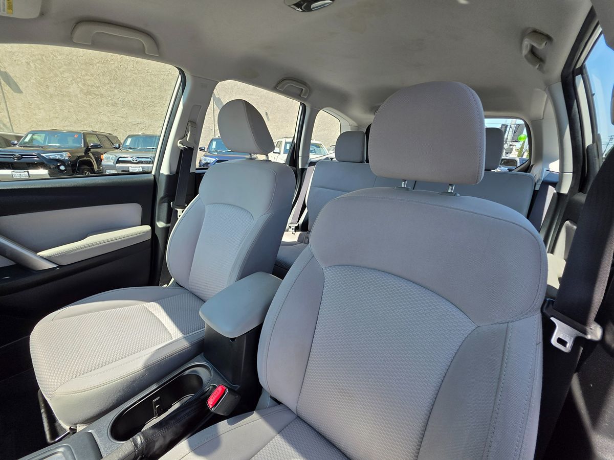 2016 Subaru Forester 2.5i photo 19