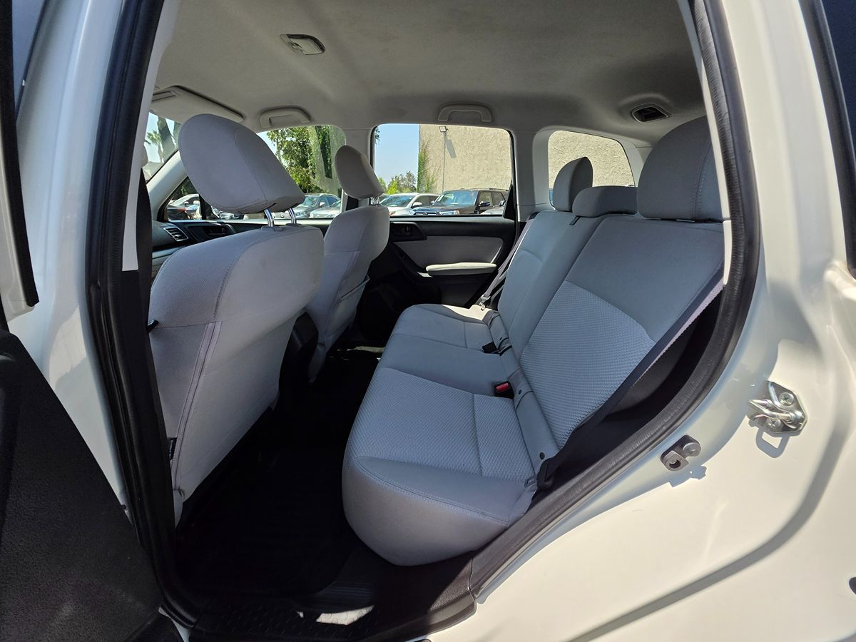 2016 Subaru Forester 2.5i photo 20