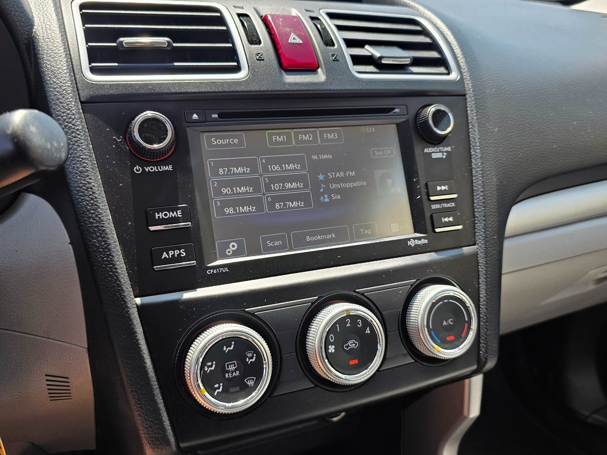 2016 Subaru Forester 2.5i photo 32
