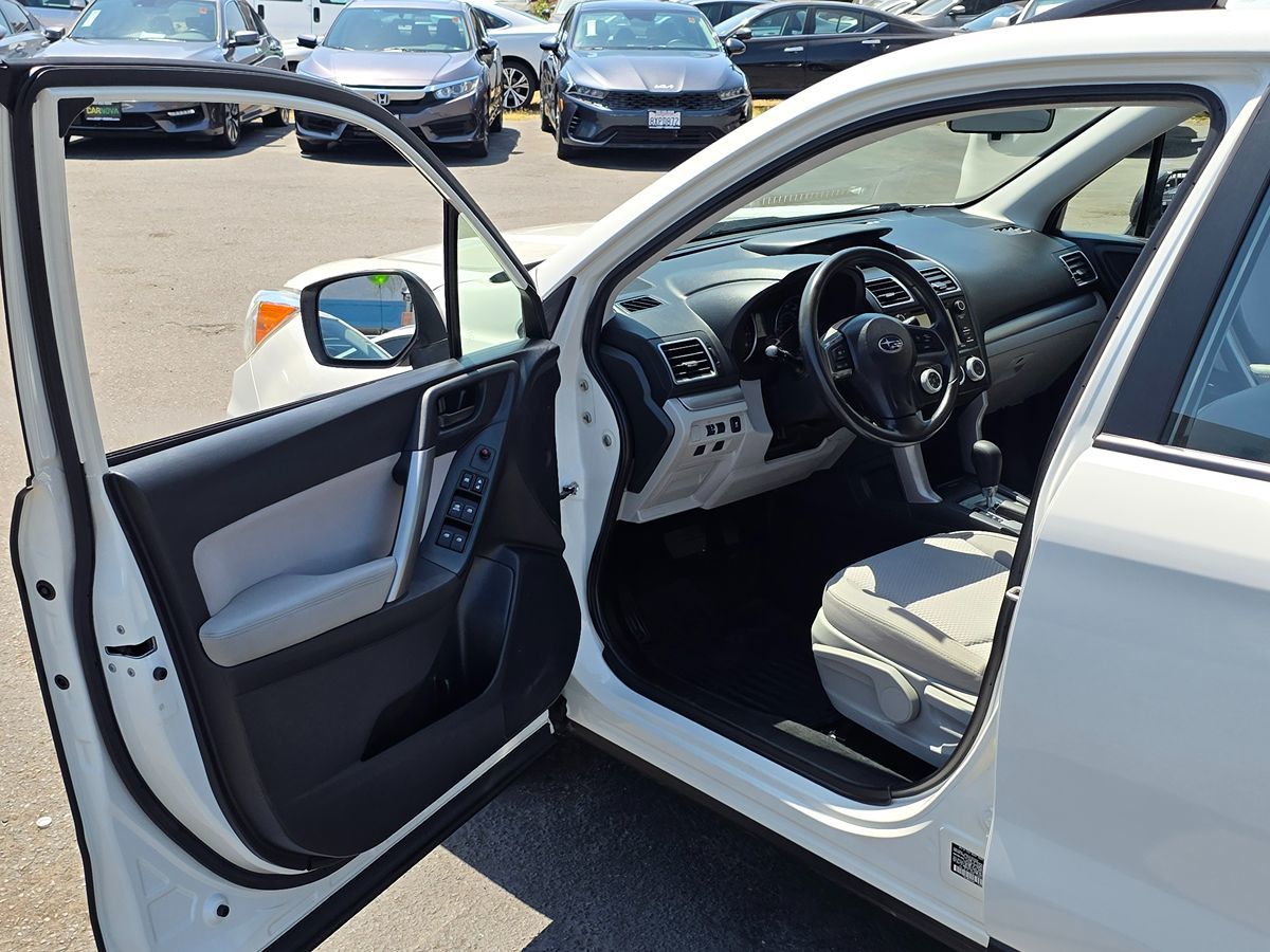 2016 Subaru Forester 2.5i photo 41