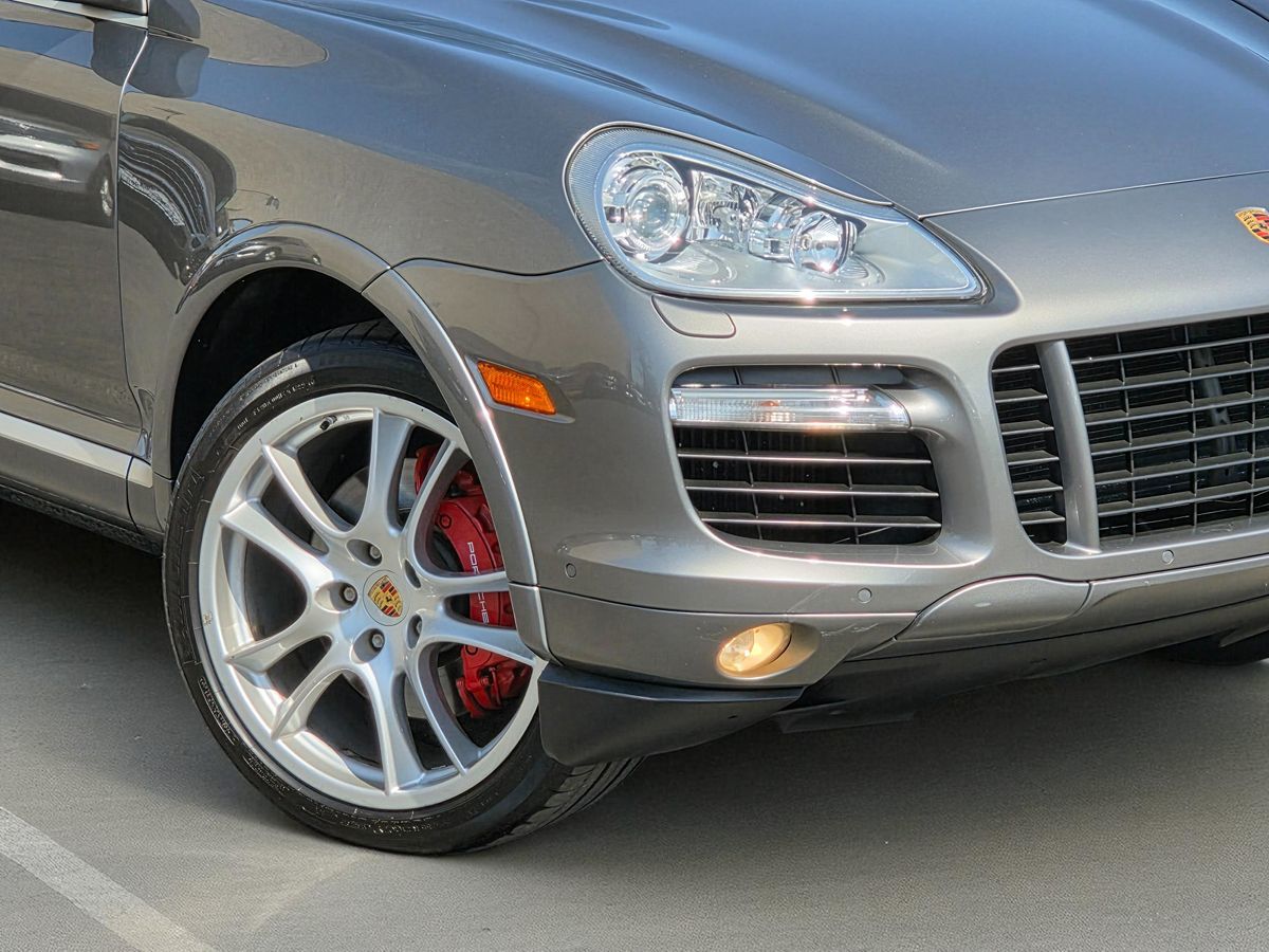 2008 Porsche Cayenne Turbo photo 4