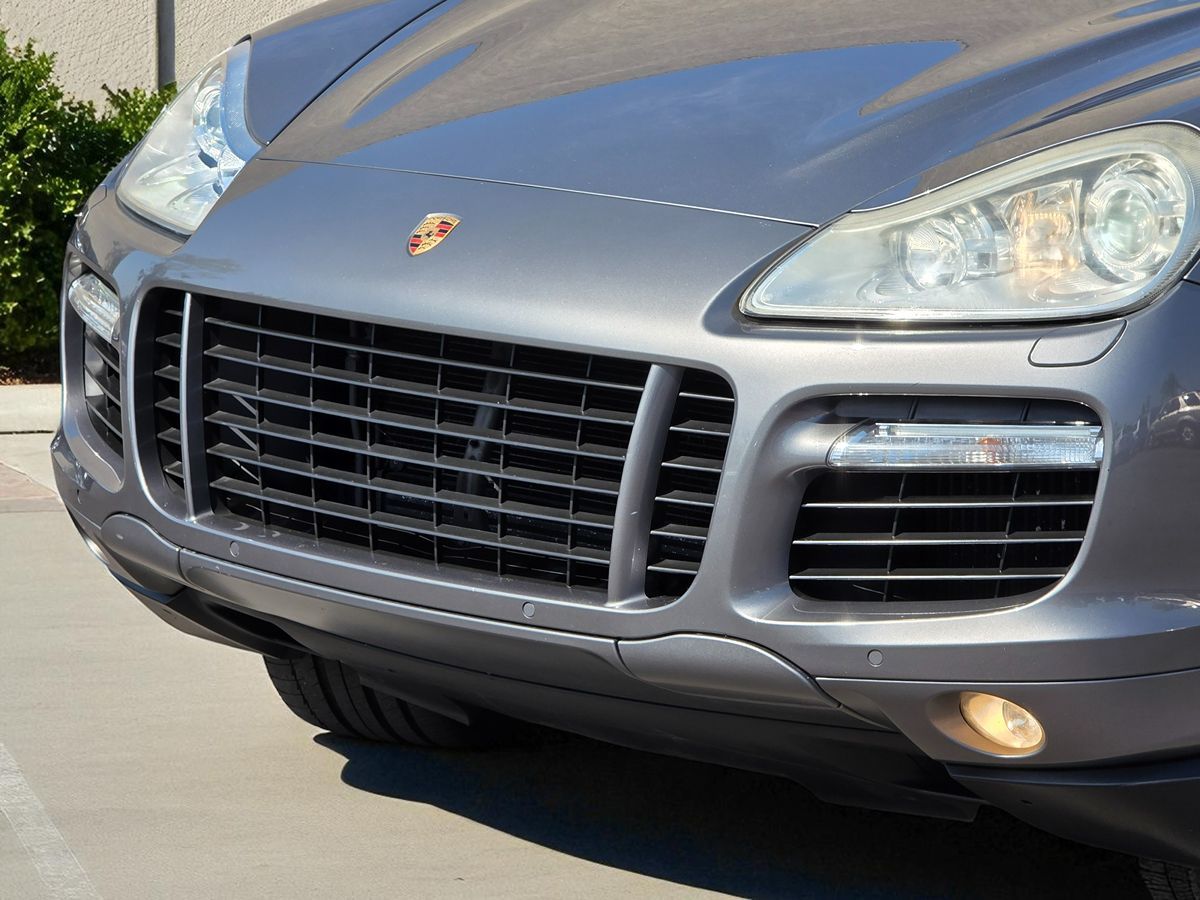 2008 Porsche Cayenne Turbo photo 8